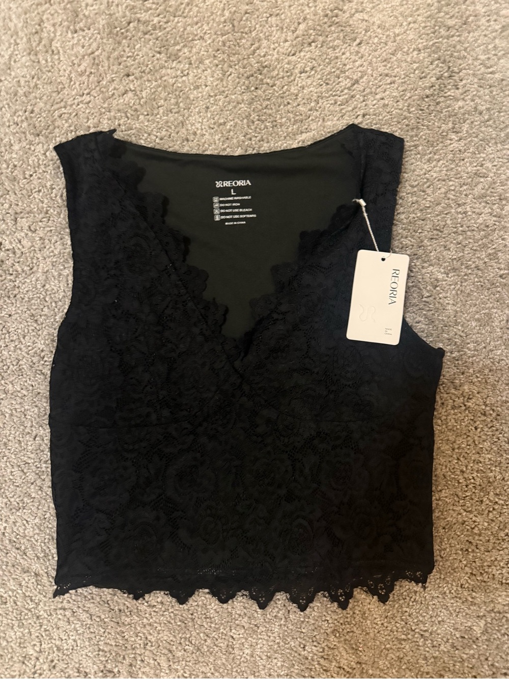ReoRia Black Lace V-Neck Camisole